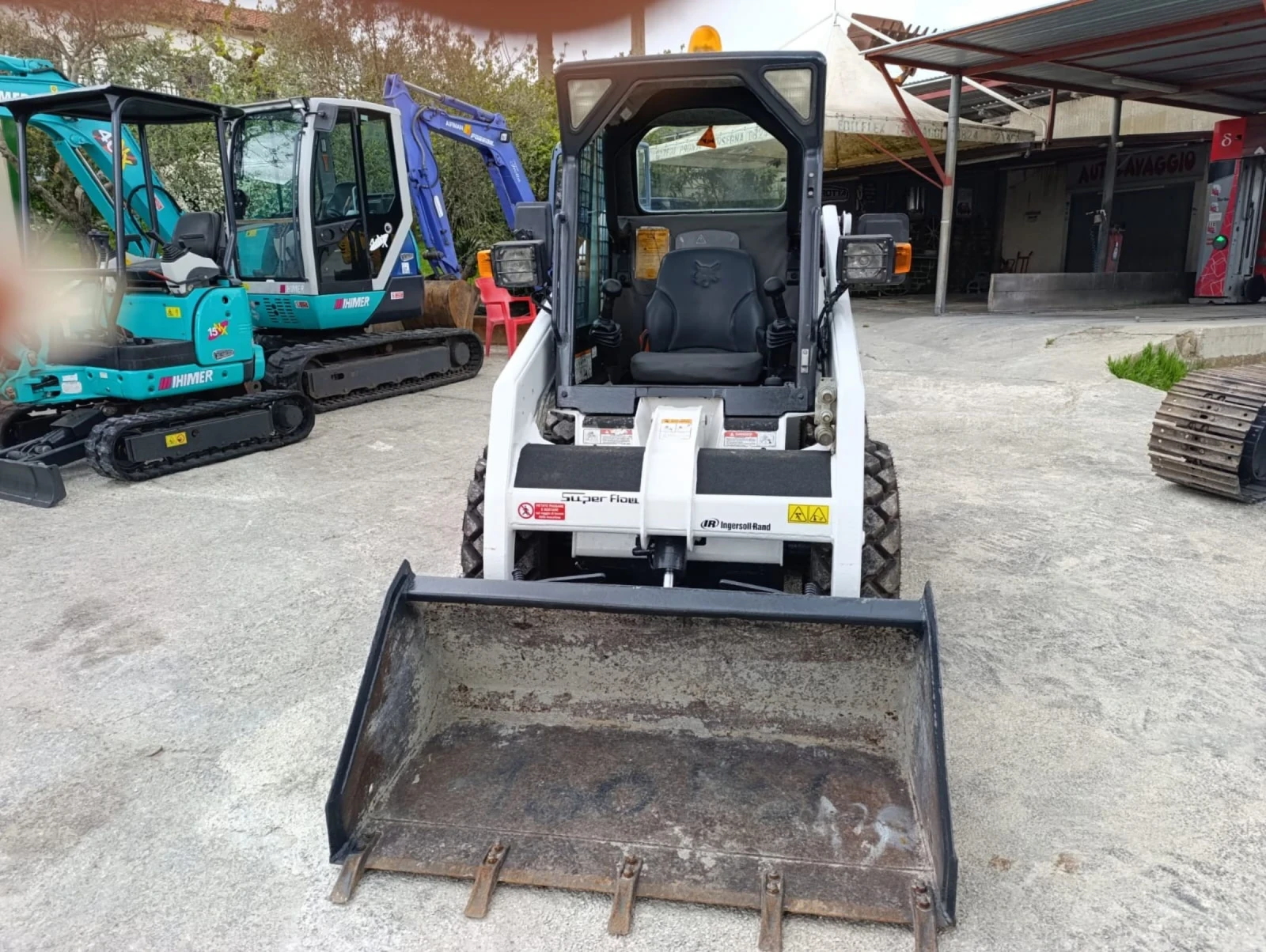 Мини челни товарачи Bobcat S130 superflow - изображение 5