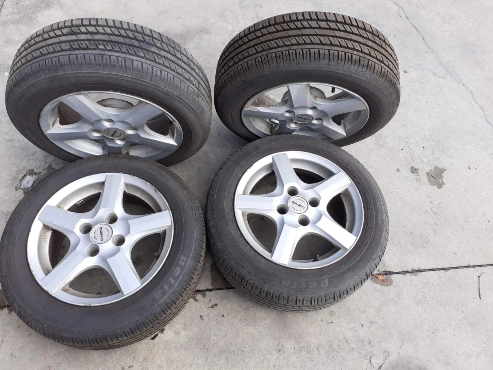���� � ������ 185/60R15 | Mobile.bg � ����������� 1
