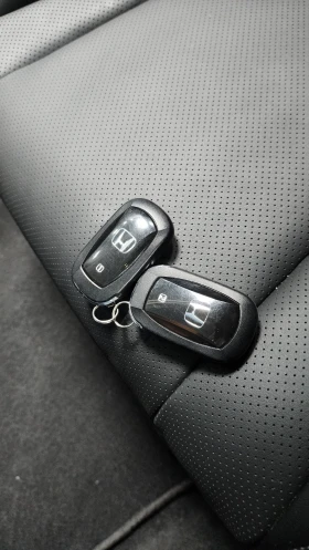 Honda Accord 2.0* HYBRID* ПОДГРЕВ* ОБДУХВАНЕ* 360КАМЕРА* ХЕДЪП*, снимка 16