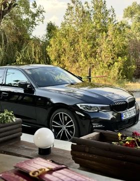 BMW 330 330e | FULL EXTRAS | Гаранция до 03.2027 г., снимка 3