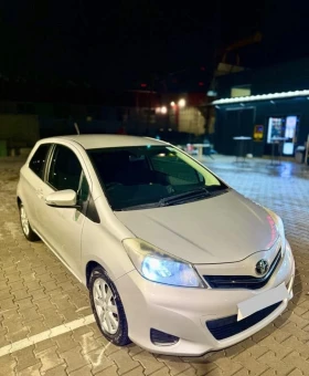 Toyota Yaris 1.3i VVT-i, снимка 2