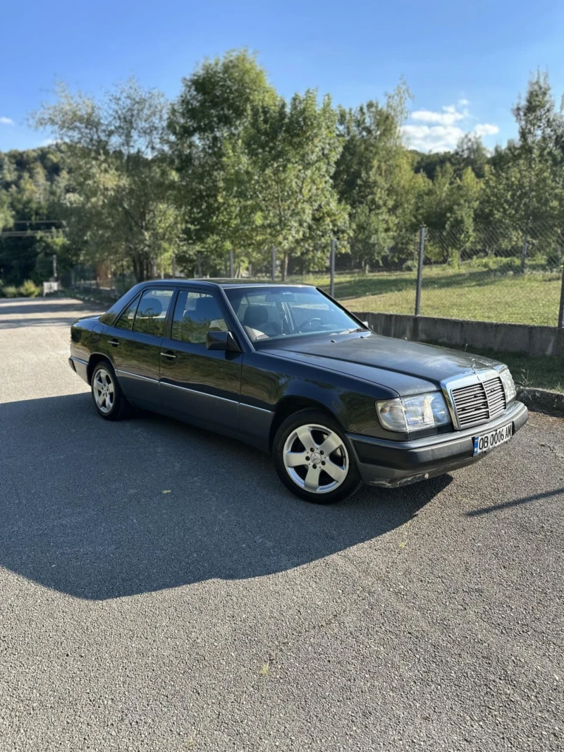 Mercedes-Benz 124 250, снимка 2 - Автомобили и джипове - 46891637