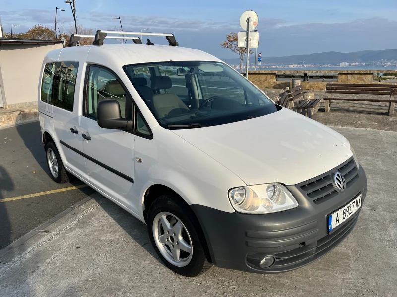 VW Caddy Лайф, снимка 3 - Автомобили и джипове - 47503600