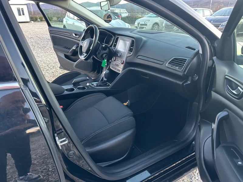 Renault Megane AUTOMATIC , снимка 7 - Автомобили и джипове - 49406894