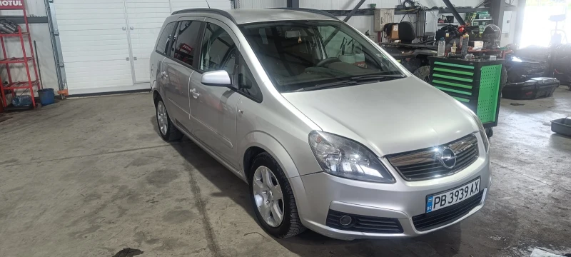 Opel Zafira, снимка 2 - Автомобили и джипове - 52449601