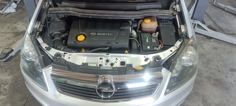 Opel Zafira, снимка 3 - Автомобили и джипове - 52449601