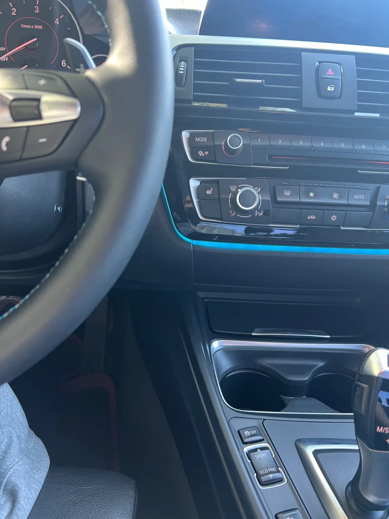 BMW 320 Zf8, снимка 6 - Автомобили и джипове - 52337894