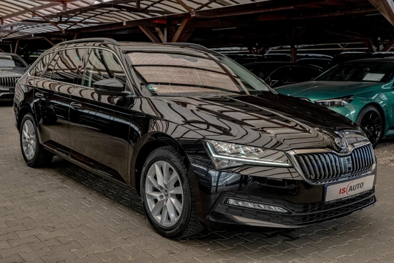 Skoda Superb 2.0TDI/4X4/AirCare/Подгрев/Дистроник/Ambition, снимка 2 - Автомобили и джипове - 52433781