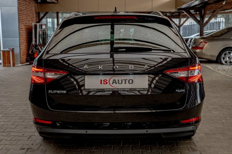 Skoda Superb 2.0TDI/4X4/AirCare/Подгрев/Дистроник/Ambition, снимка 4 - Автомобили и джипове - 52433781