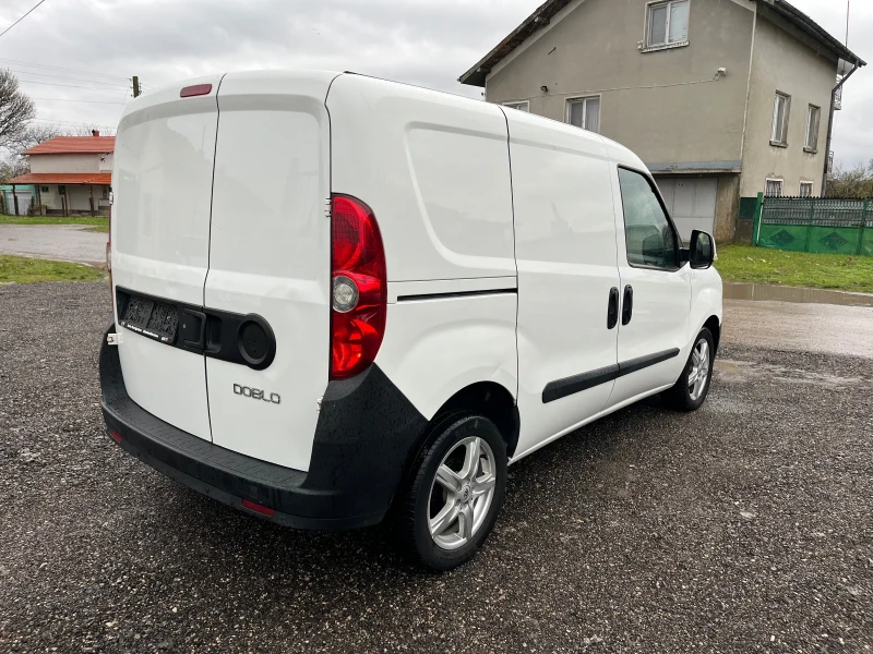 Fiat Doblo 1.6 Multijet 105кс, снимка 3 - Автомобили и джипове - 52456865