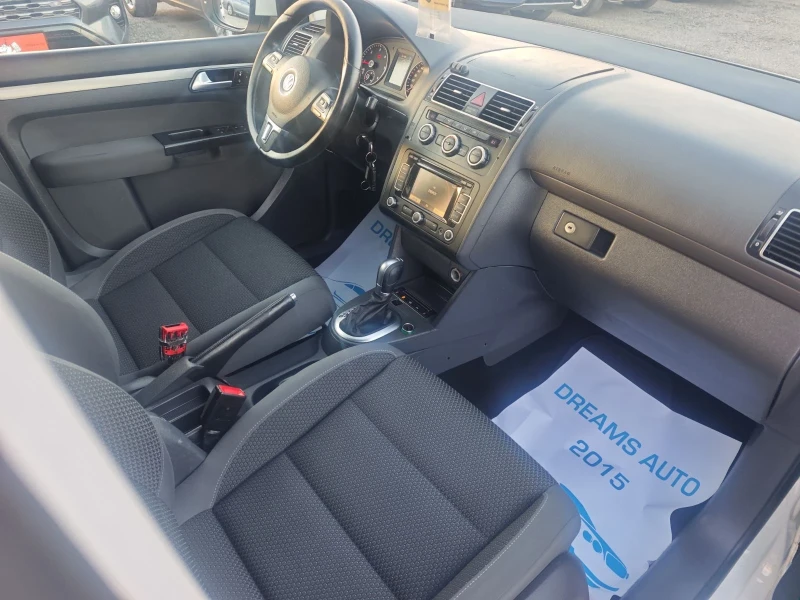VW Touran 2.0/150кс, снимка 10 - Автомобили и джипове - 52645586