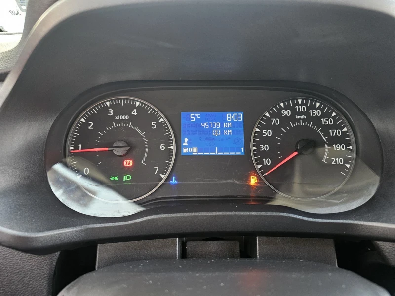 Renault Express dCi 95 к.с. Дизел Stop & Start, снимка 8 - Автомобили и джипове - 52773358