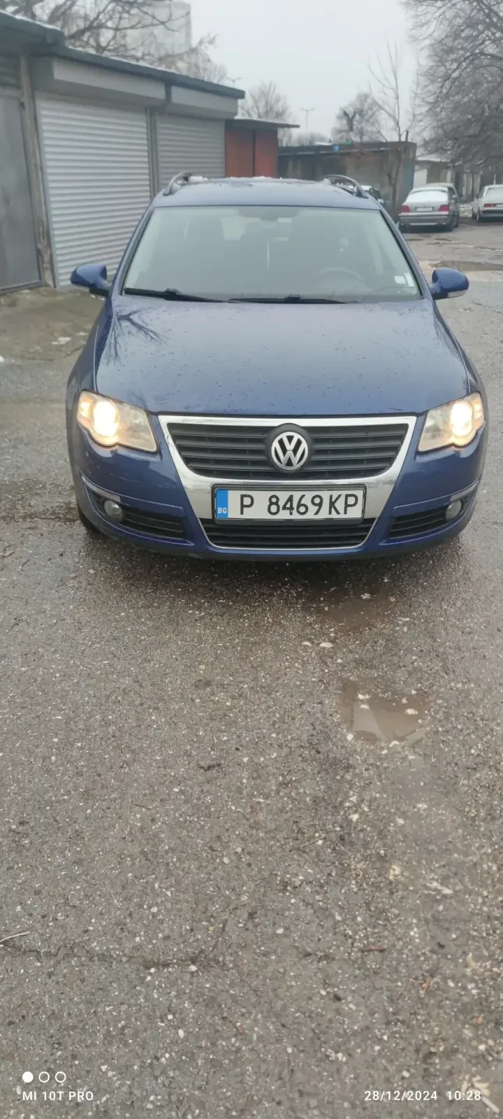 VW Passat, снимка 1 - Автомобили и джипове - 48481834