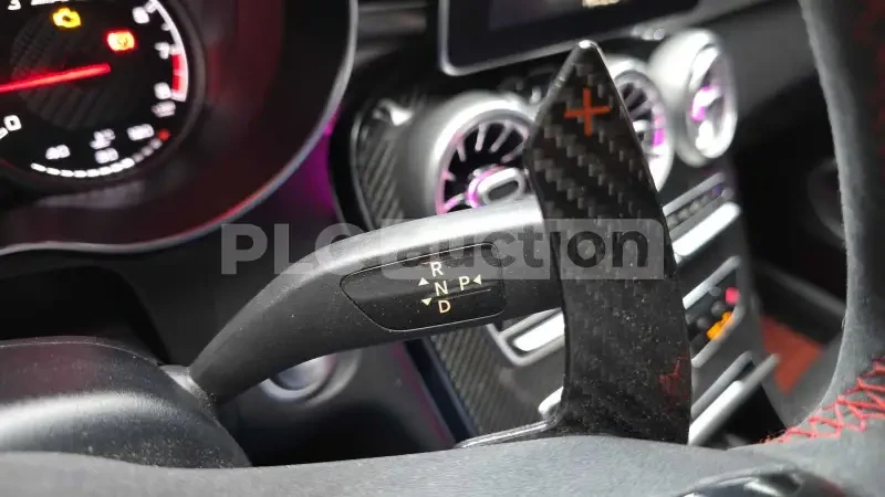 Mercedes-Benz C 63 AMG AMG* ОБДУХВАНЕ* ПОДГРЕВИ, снимка 9 - Автомобили и джипове - 54182712