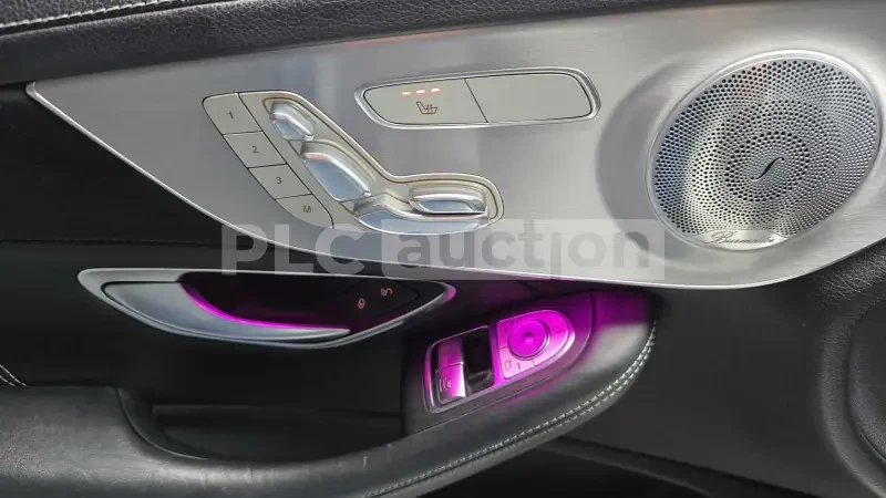 Mercedes-Benz C 63 AMG AMG* ОБДУХВАНЕ* ПОДГРЕВИ, снимка 14 - Автомобили и джипове - 54182712