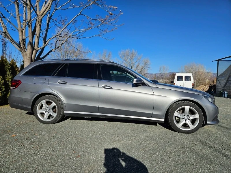 Mercedes-Benz E 220, снимка 2 - Автомобили и джипове - 54639044