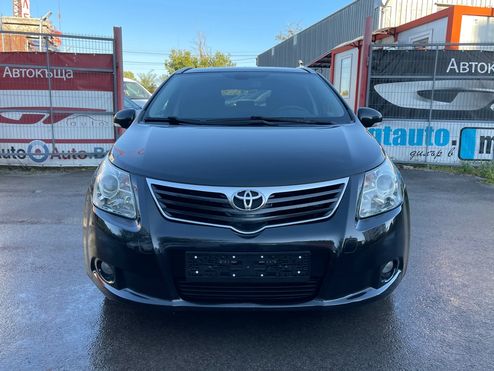 Toyota Avensis III, 1.8i-Бензин, Автомат, Панорама, Keyless, Нави - изображение 3