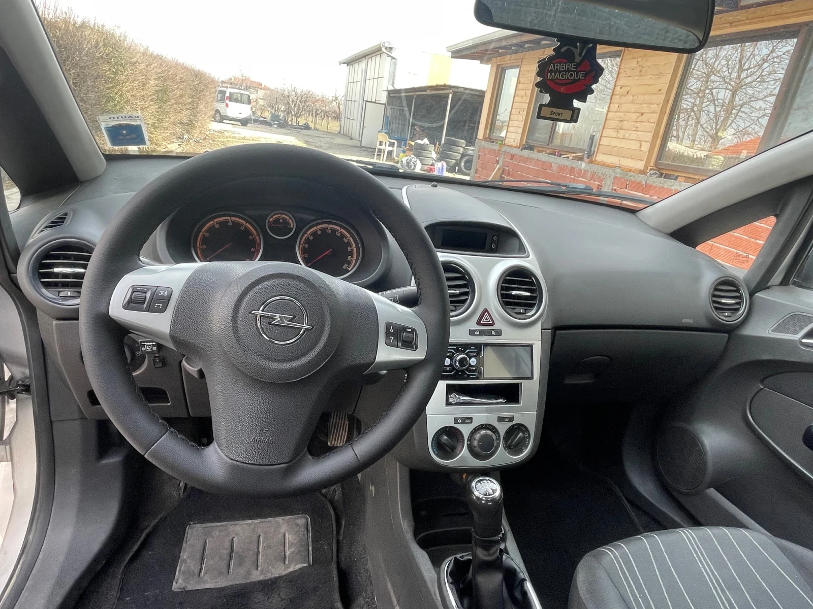 Opel Corsa 1.2 LPG - изображение 7