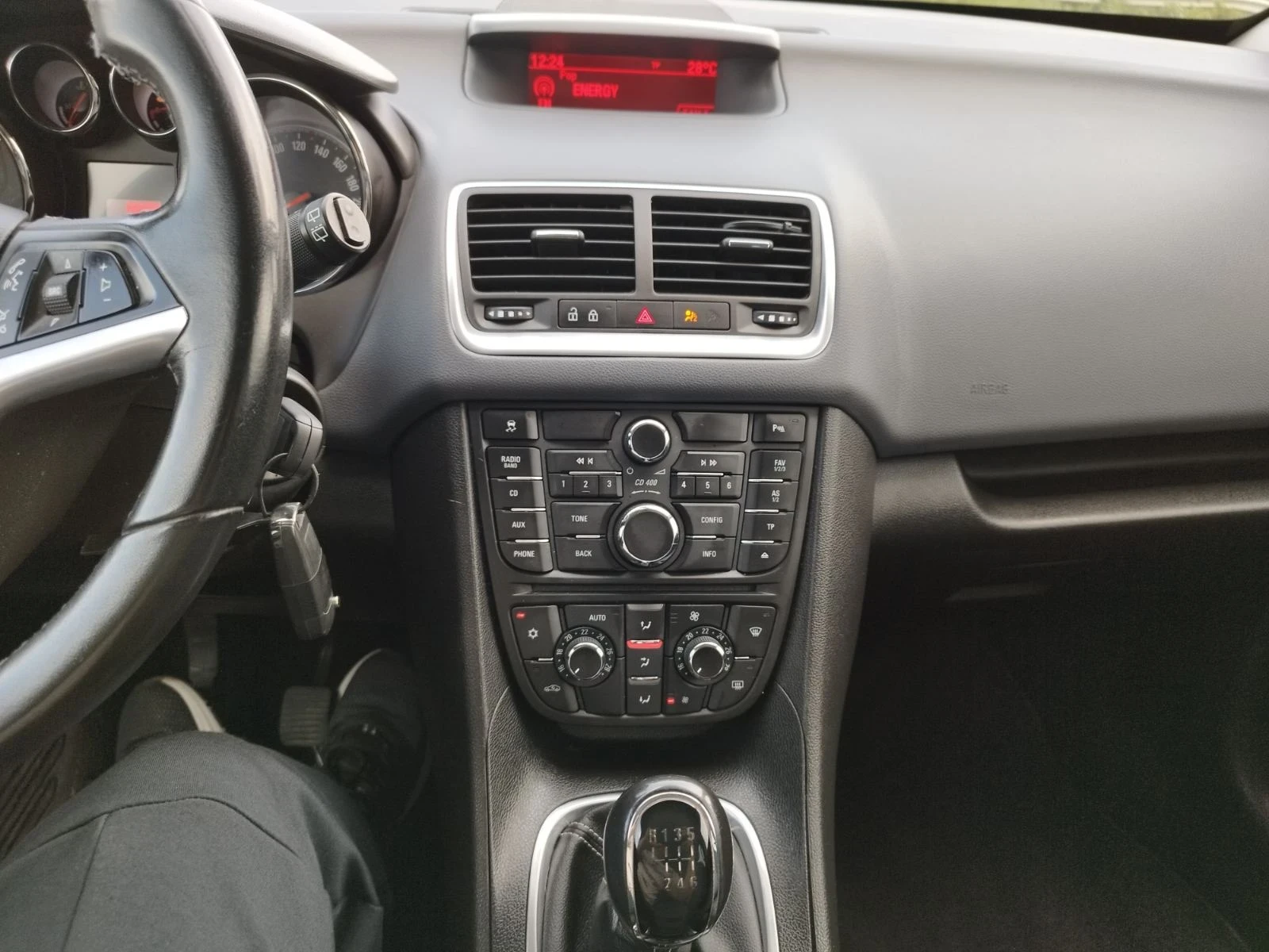Opel Meriva 1.4 120 к.с. ЧИСТО НОВ - изображение 10
