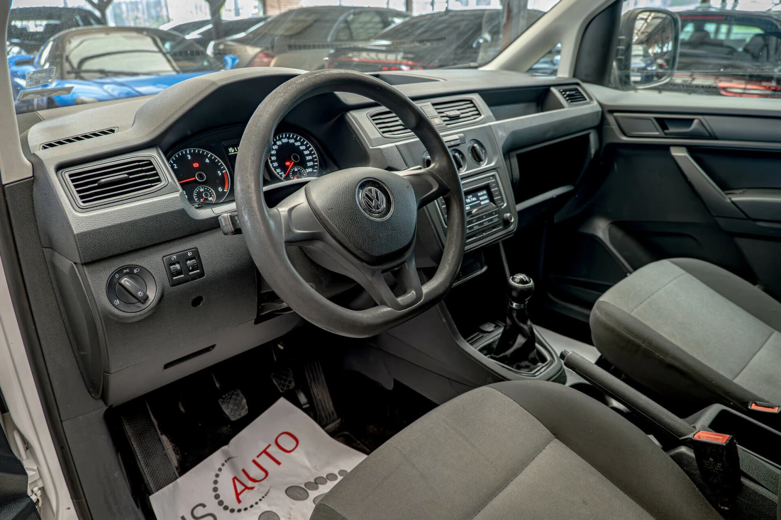 VW Caddy 2.0TDI/Товарен - изображение 7