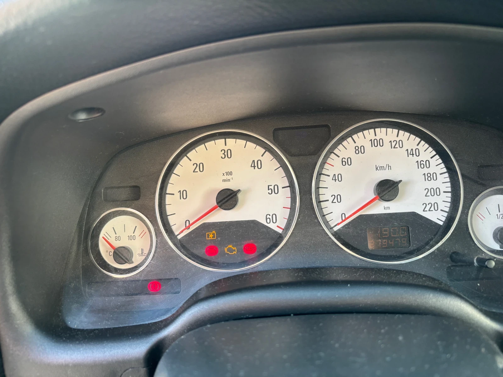 Opel Astra 2.2 DTI - изображение 10