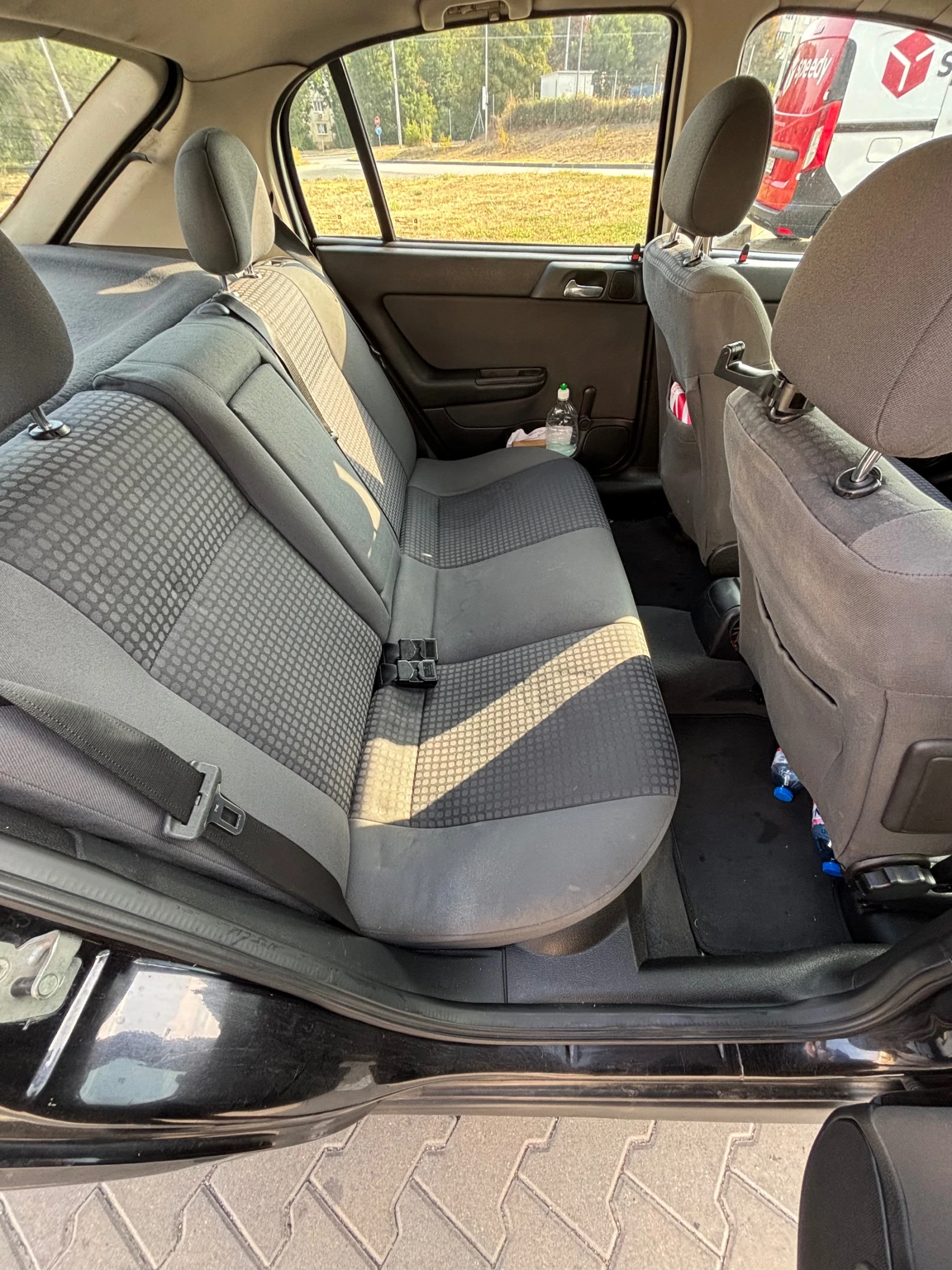 Opel Astra 2.2 DTI - изображение 9