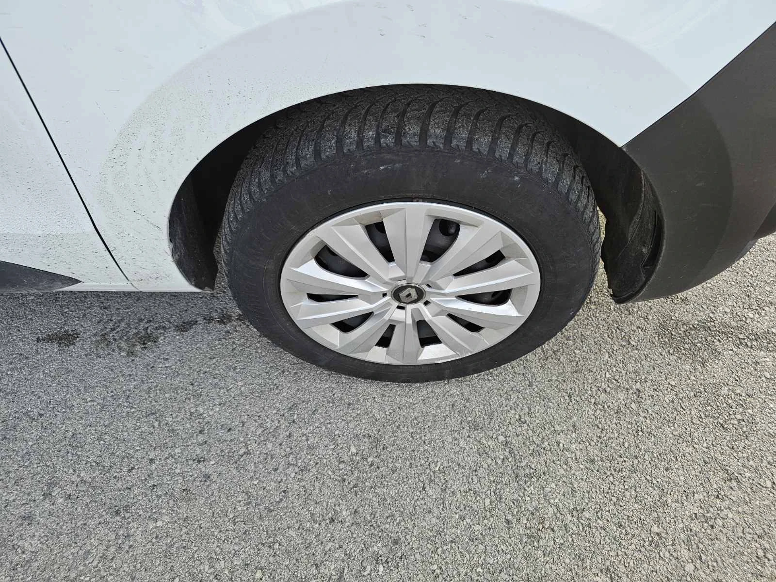 Renault Express dCi 95 �.�. ����� Stop & Start | Mobile.bg � ����������� 13