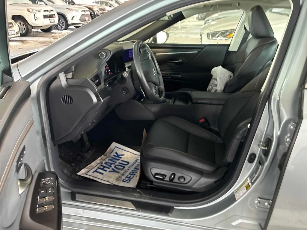 Lexus ES * 300h * CARFAX * ��� ������������ ������ | Mobile.bg � ����������� 5