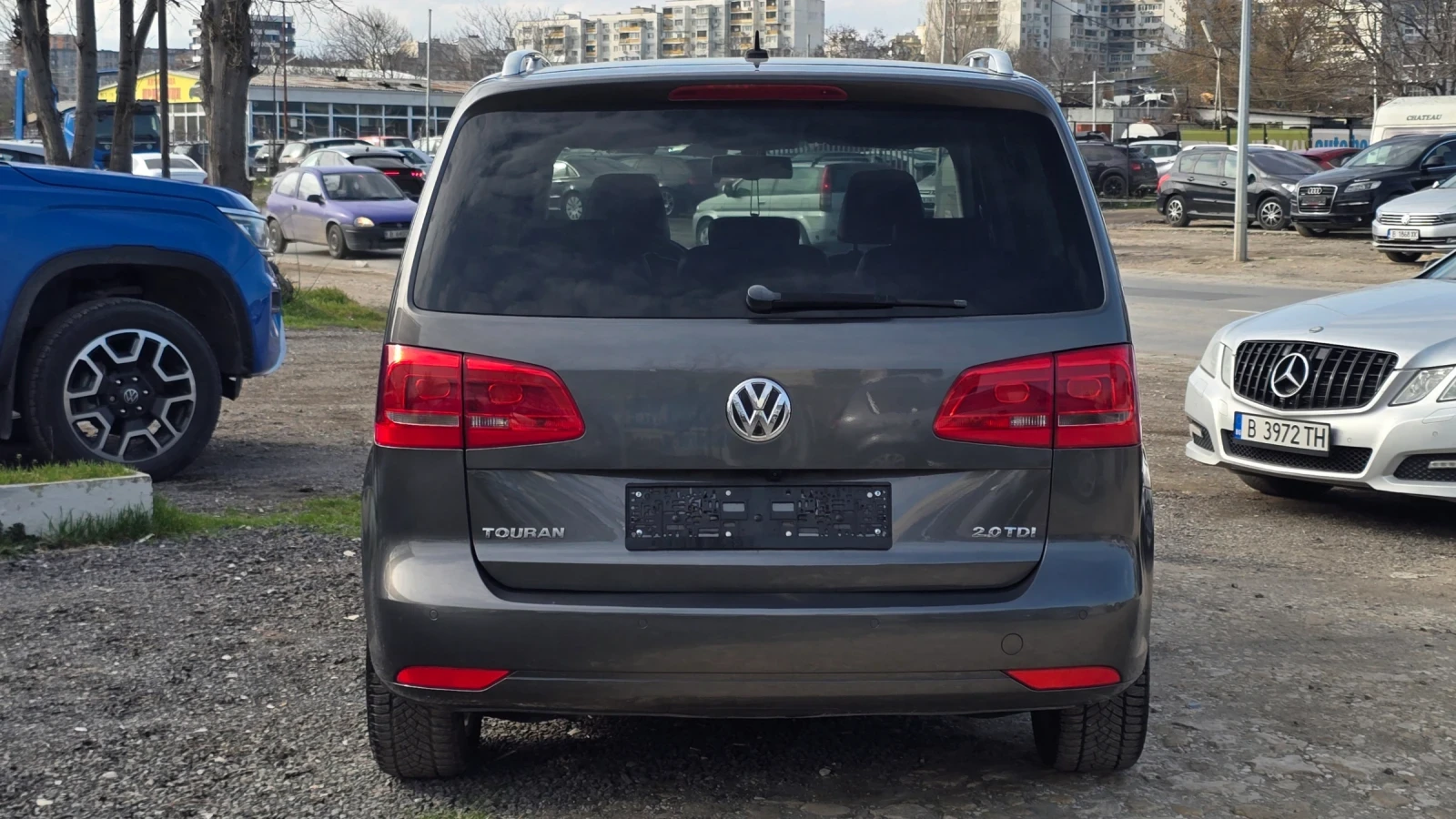 VW Touran 7местен* Кожа* Камера, снимка 7 - Автомобили и джипове - 54062012