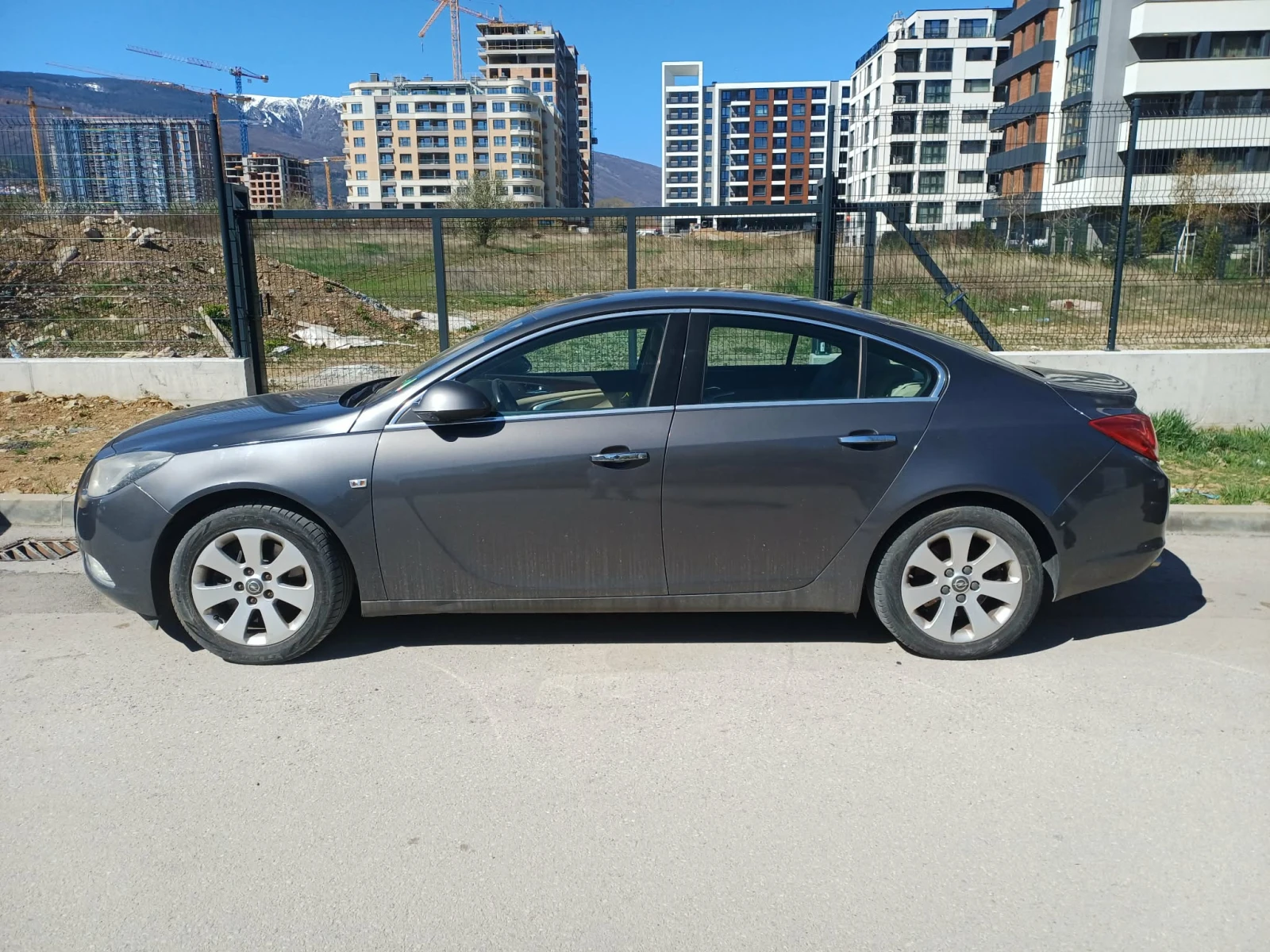 Opel Insignia 2.8T v6 4x4, снимка 2 - Автомобили и джипове - 54155953