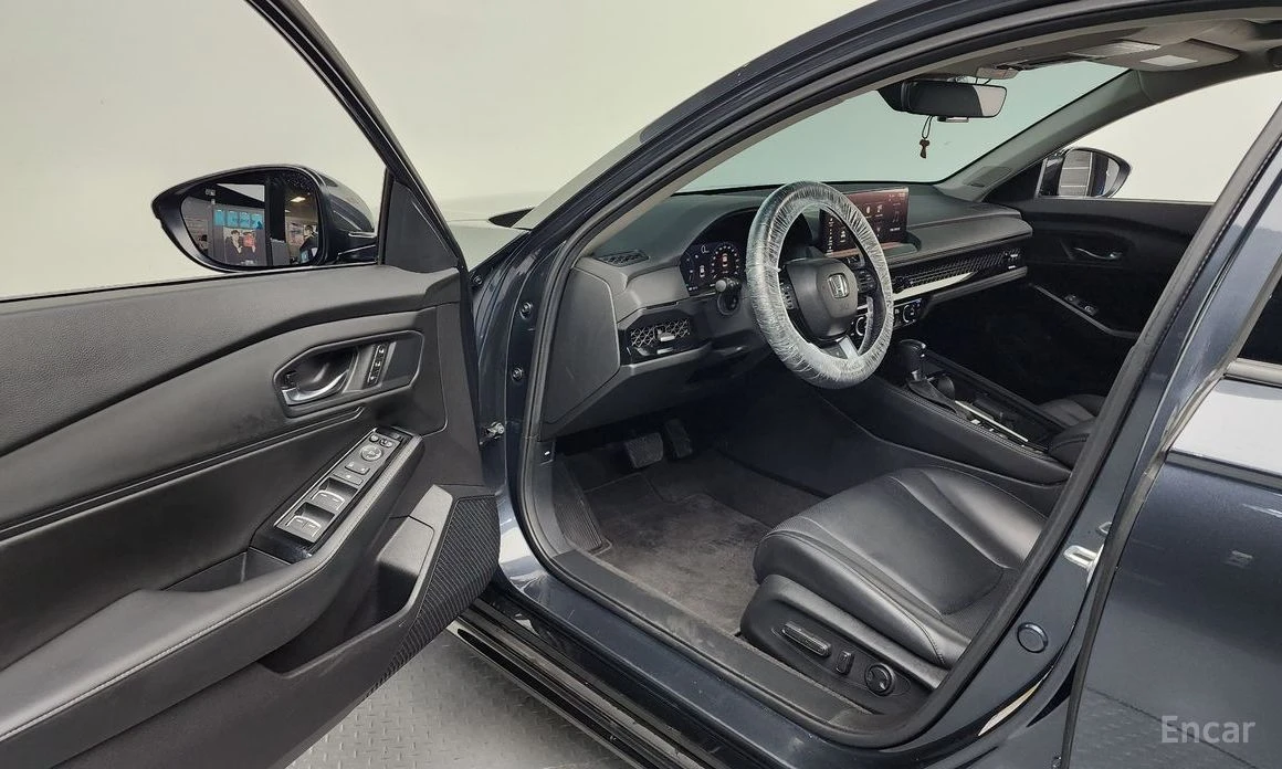 Honda Accord 2.0* HYBRID* ПОДГРЕВ* ОБДУХВАНЕ* 360КАМЕРА* ХЕДЪП*, снимка 6 - Автомобили и джипове - 54196688