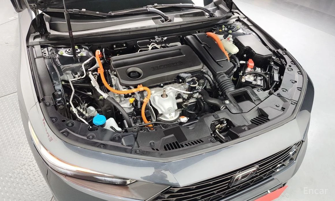 Honda Accord 2.0* HYBRID* ПОДГРЕВ* ОБДУХВАНЕ* 360КАМЕРА* ХЕДЪП*, снимка 17 - Автомобили и джипове - 54196688