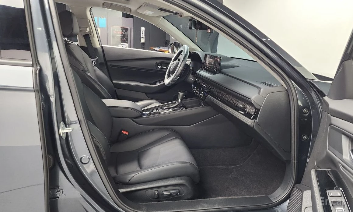 Honda Accord 2.0* HYBRID* ПОДГРЕВ* ОБДУХВАНЕ* 360КАМЕРА* ХЕДЪП*, снимка 13 - Автомобили и джипове - 54196688