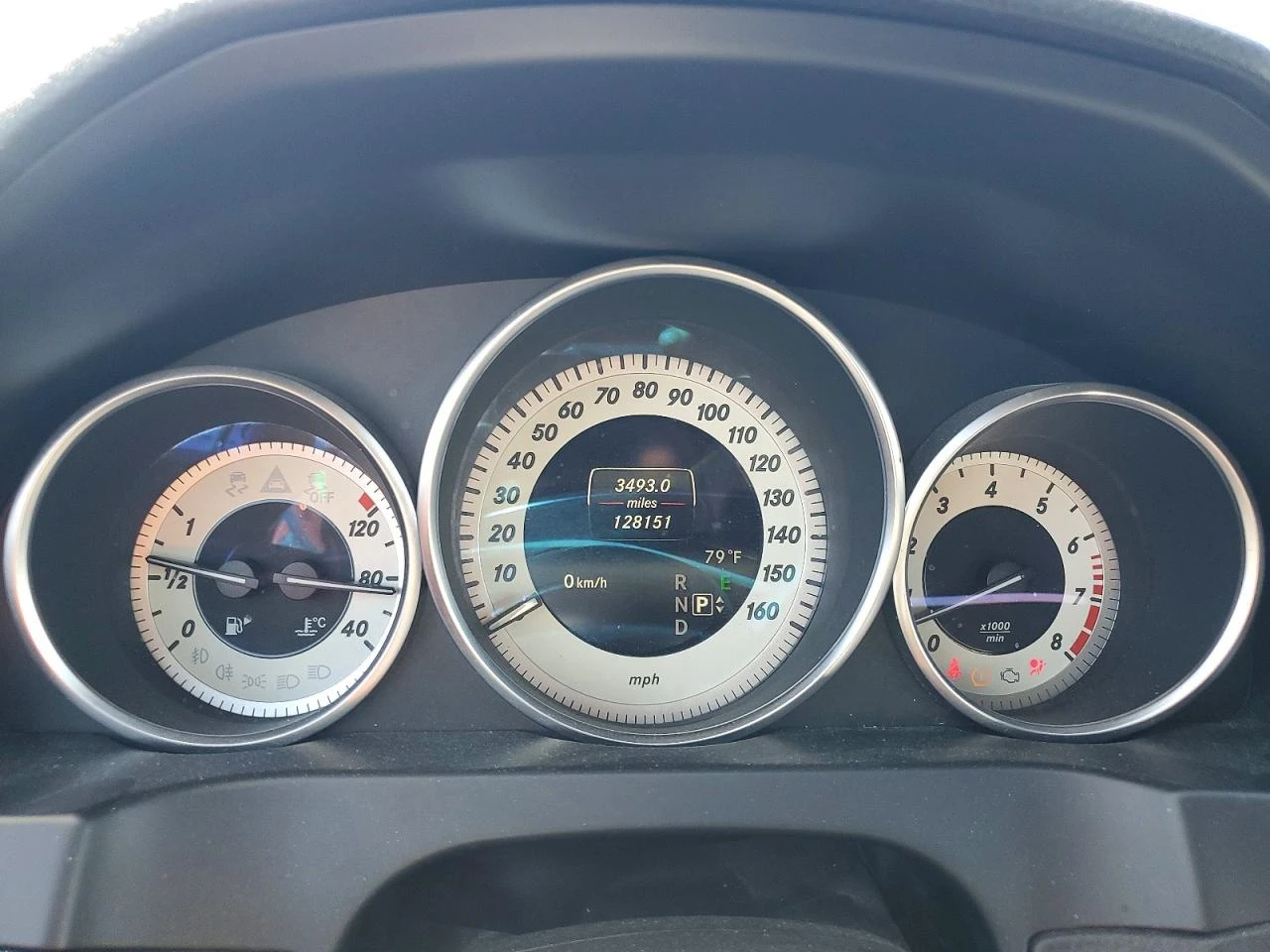 Mercedes-Benz E 400 3.0l 4Matic, снимка 9 - Автомобили и джипове - 54726457