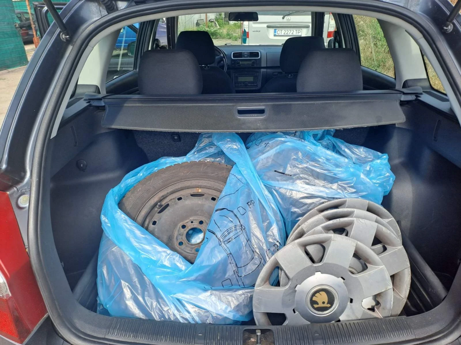 Skoda Fabia, снимка 10 - Автомобили и джипове - 54952690