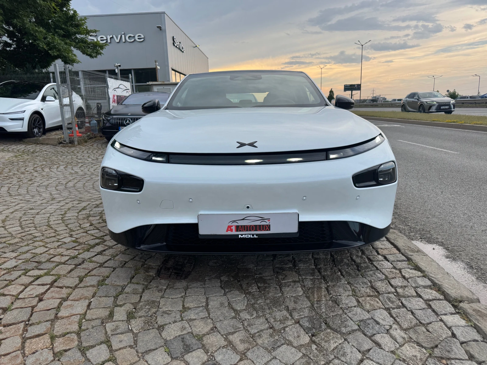 Xpeng P7 Performance, снимка 2 - Автомобили и джипове - 55101908