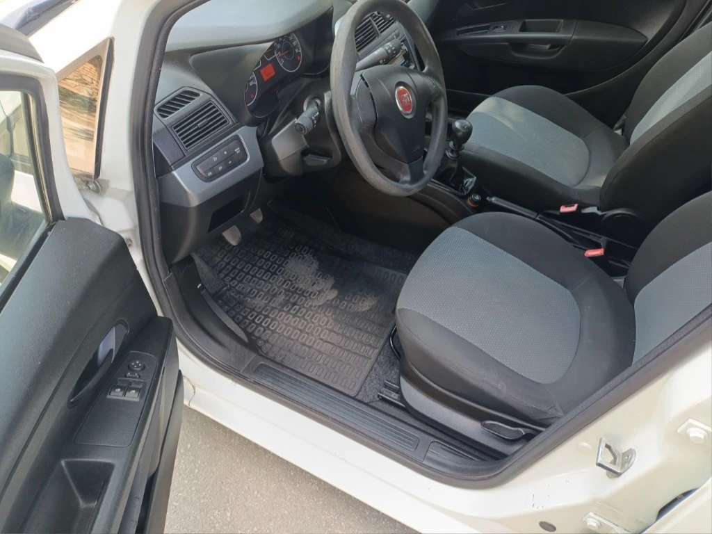 Fiat Punto 1.2 Grande 120хил.км, снимка 8 - Автомобили и джипове - 55401738