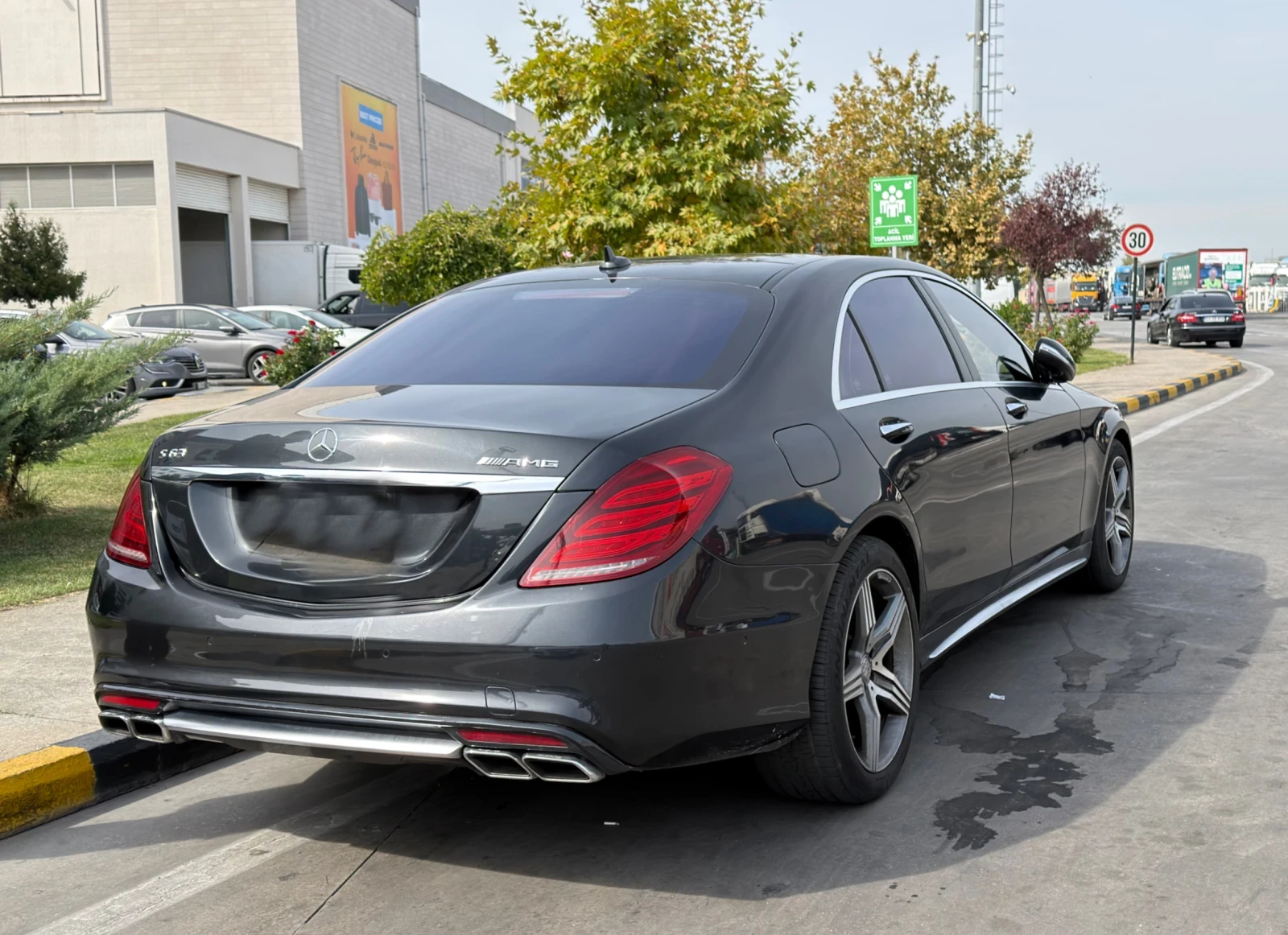 Mercedes-Benz S 63 AMG, снимка 2 - Автомобили и джипове - 56378636