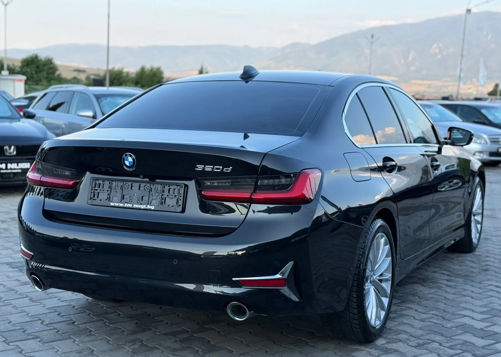 BMW 320 LUXURY* LED* AMBIENT* DIGITAL* TOP* , снимка 6 - Автомобили и джипове - 55618461