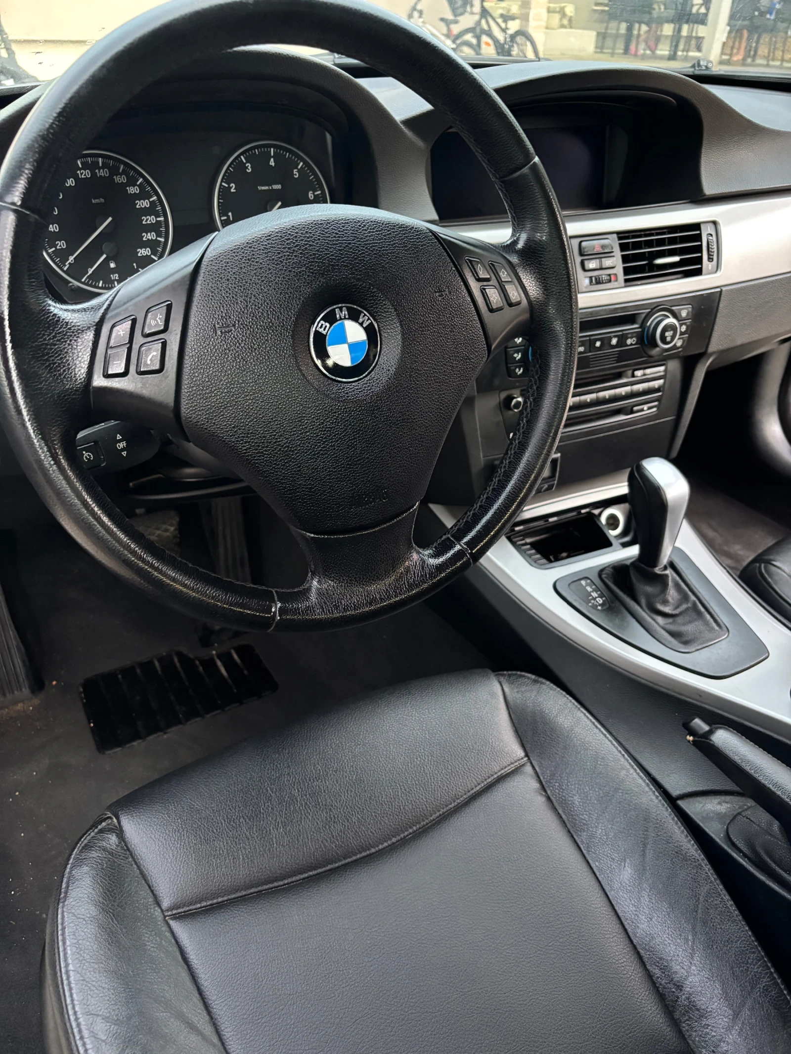 BMW 320 E90, снимка 8 - Автомобили и джипове - 56087647