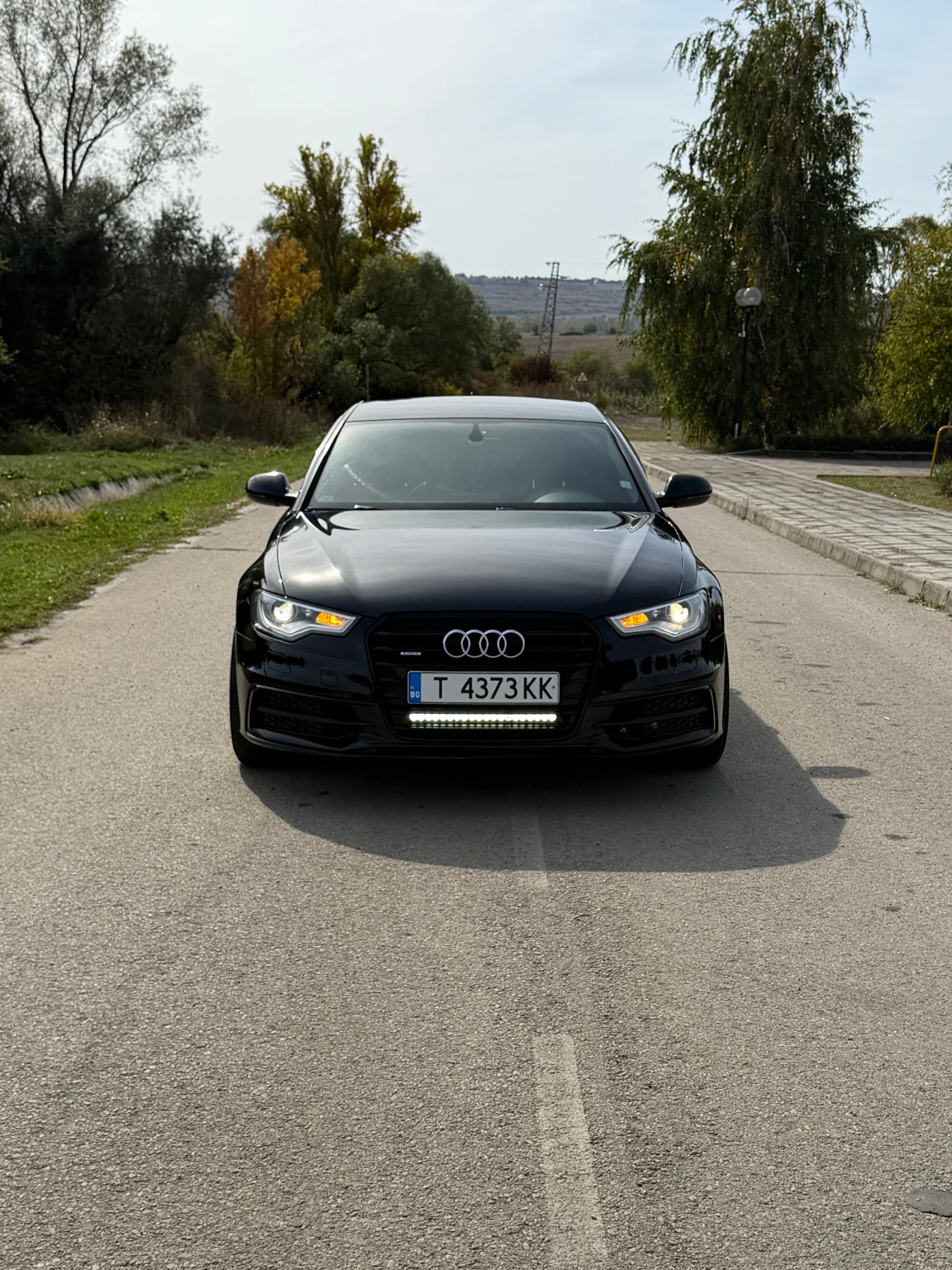 Audi A6 3.0tdi, снимка 3 - Автомобили и джипове - 56413596