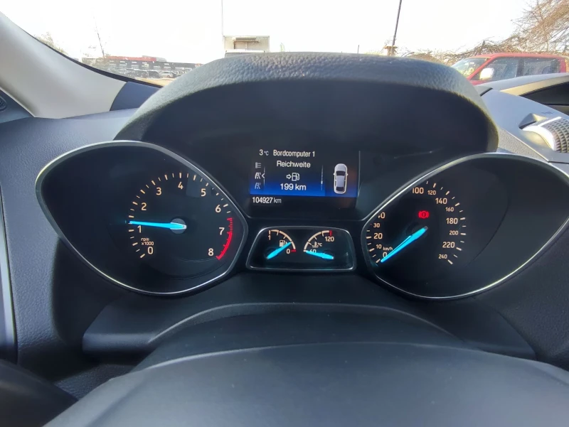 Ford Kuga 1.5i Eco Boost, снимка 8 - Автомобили и джипове - 48953149