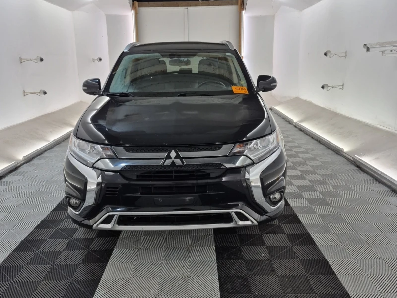 Mitsubishi Outlander PHEV SE * * CARFAX * * АВТО КРЕДИТ * * , снимка 2 - Автомобили и джипове - 52901258