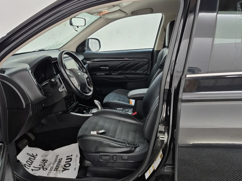 Mitsubishi Outlander PHEV SE * * CARFAX * * АВТО КРЕДИТ * * , снимка 7 - Автомобили и джипове - 52901258