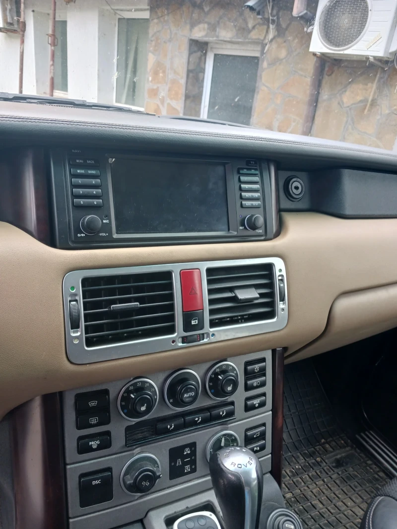 Land Rover Range rover Джип, снимка 4 - Автомобили и джипове - 53131926
