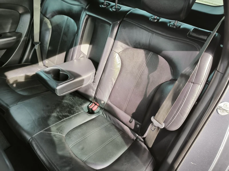 Hyundai IX35 2.0i, снимка 13 - Автомобили и джипове - 53538565