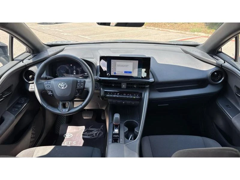 Toyota C-HR 2.0 PHEV COOL, снимка 8 - Автомобили и джипове - 55228560