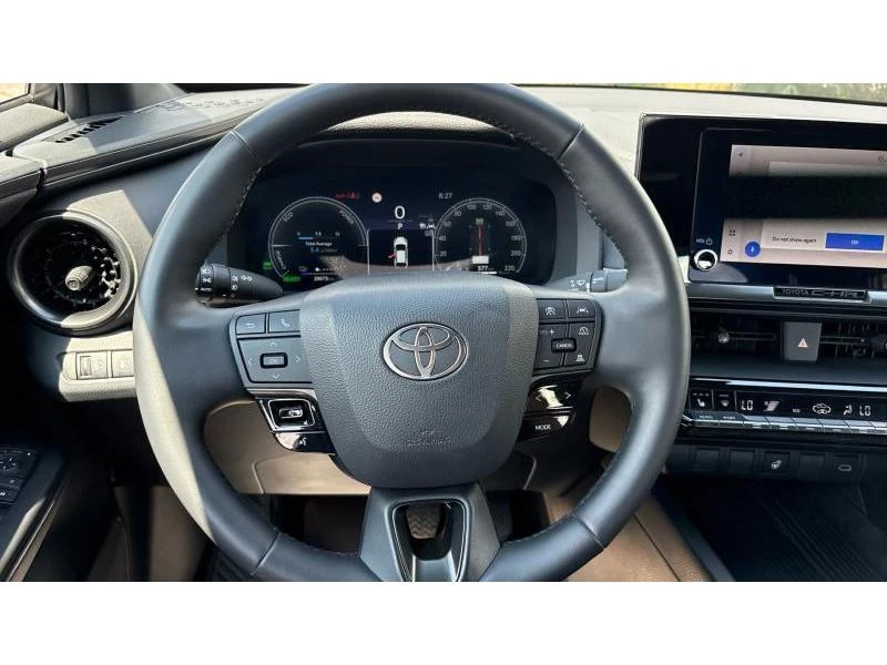 Toyota C-HR 2.0 PHEV COOL, снимка 13 - Автомобили и джипове - 55228560