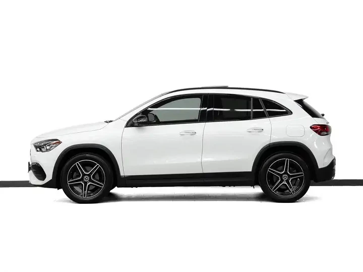 Mercedes-Benz GLA Automatic, снимка 5 - Автомобили и джипове - 56011109