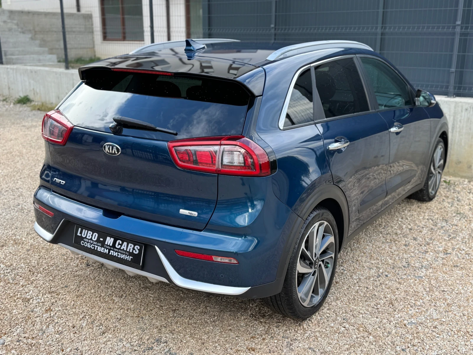 Kia Niro 1.6GDI* HYBRID* Executive* ТОП СЪСТОЯНИЕ*  - изображение 6
